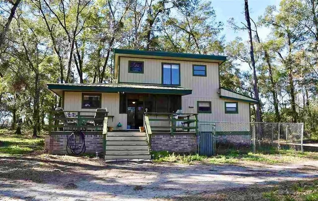 Recently Sold: $384,900 (2 beds, 1 baths, 1544 Square Feet)