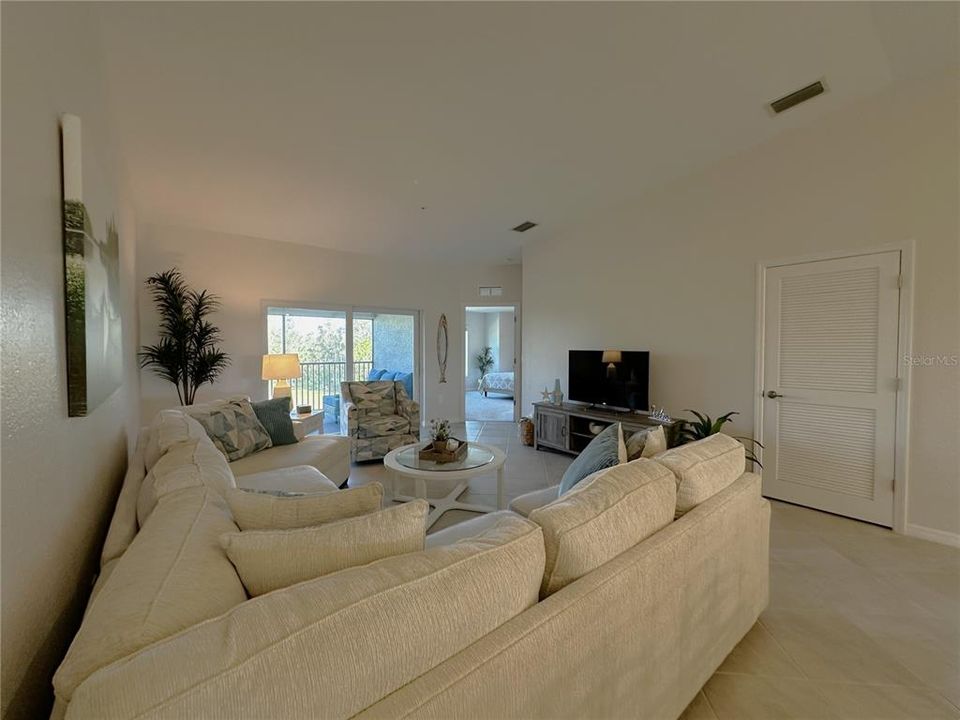 For Rent: $6,000 (2 beds, 2 baths, 1596 Square Feet)