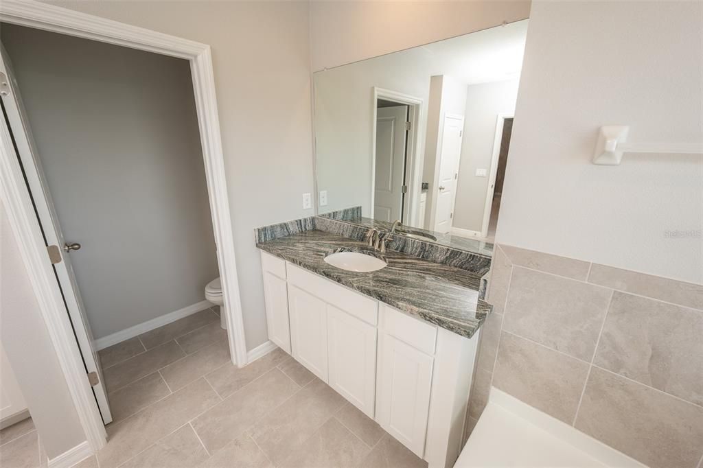 待售: $765,000 (4 贝兹, 3 浴室, 3313 平方英尺)