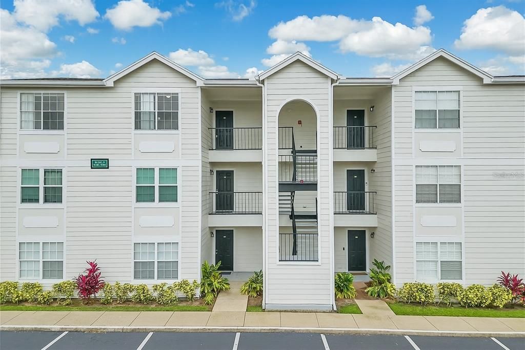 Недавно продано: $285,000 (3 спален, 2 ванн, 1157 Квадратных фут)