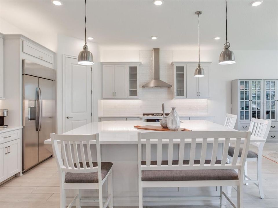 For Sale: $1,099,000 (5 beds, 4 baths, 3615 Square Feet)