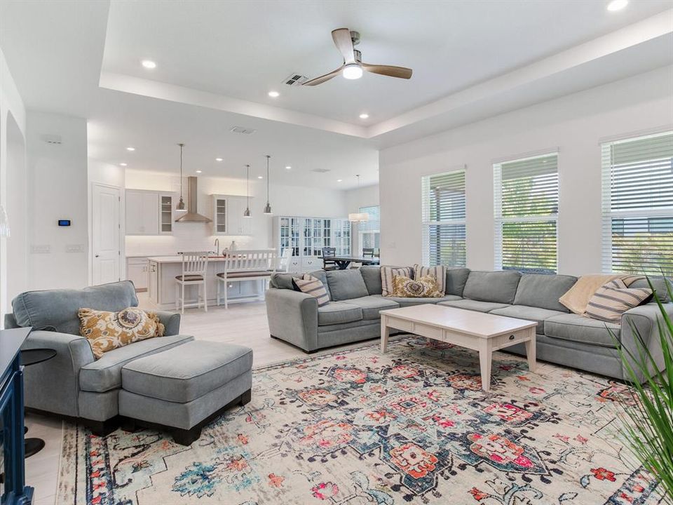 For Sale: $1,099,000 (5 beds, 4 baths, 3615 Square Feet)