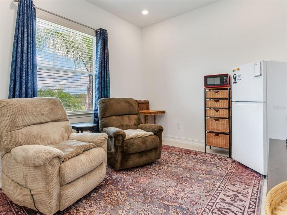 For Sale: $1,099,000 (5 beds, 4 baths, 3615 Square Feet)