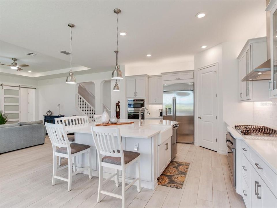 For Sale: $1,099,000 (5 beds, 4 baths, 3615 Square Feet)