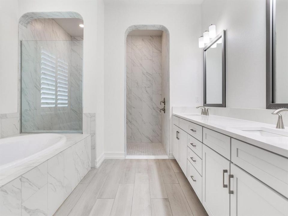 For Sale: $1,099,000 (5 beds, 4 baths, 3615 Square Feet)