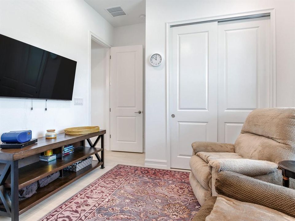 For Sale: $1,099,000 (5 beds, 4 baths, 3615 Square Feet)