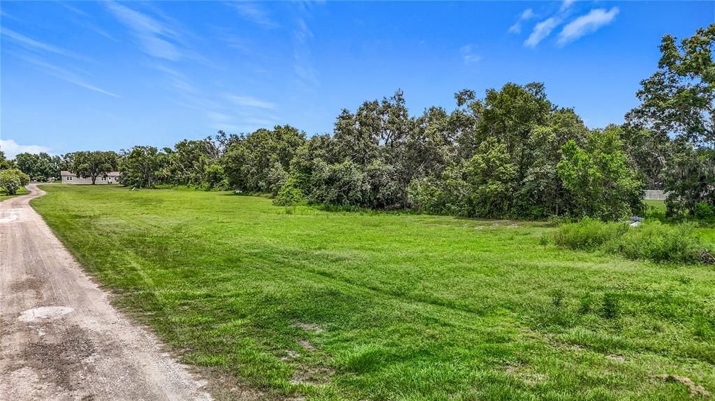 En Venta: $295,000 (2.40 acres)