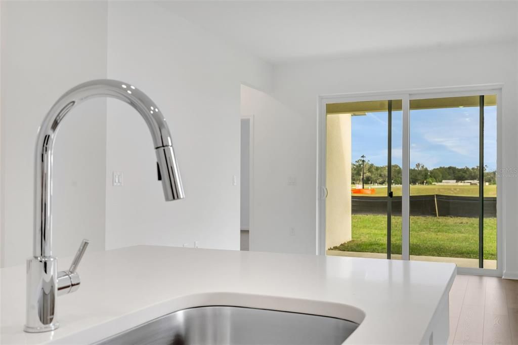 待售: $279,466 (4 贝兹, 2 浴室, 1598 平方英尺)