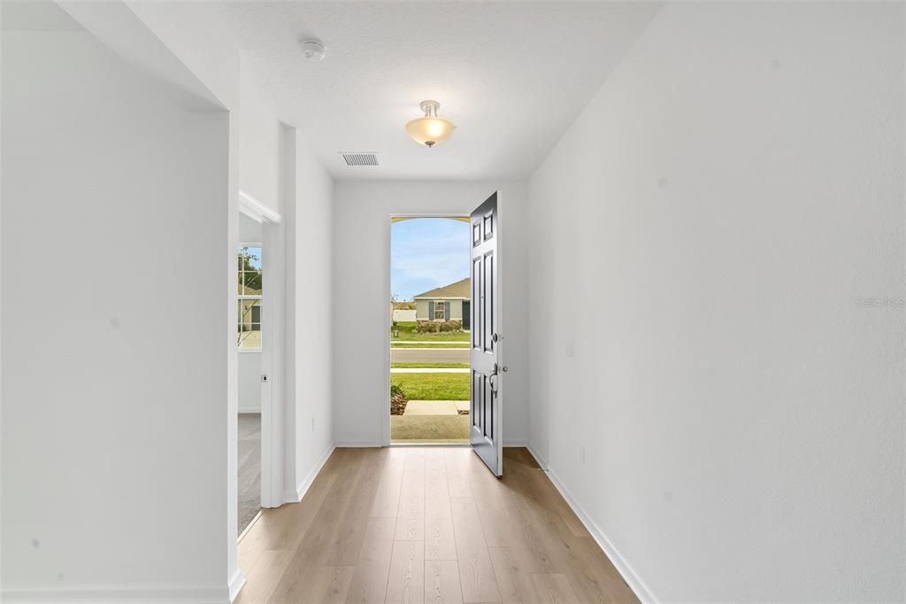 待售: $279,466 (4 贝兹, 2 浴室, 1598 平方英尺)