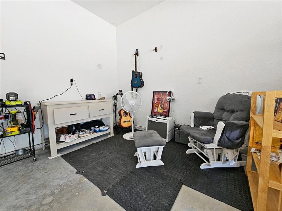 For Sale: $349,777 (3 beds, 2 baths, 1760 Square Feet)