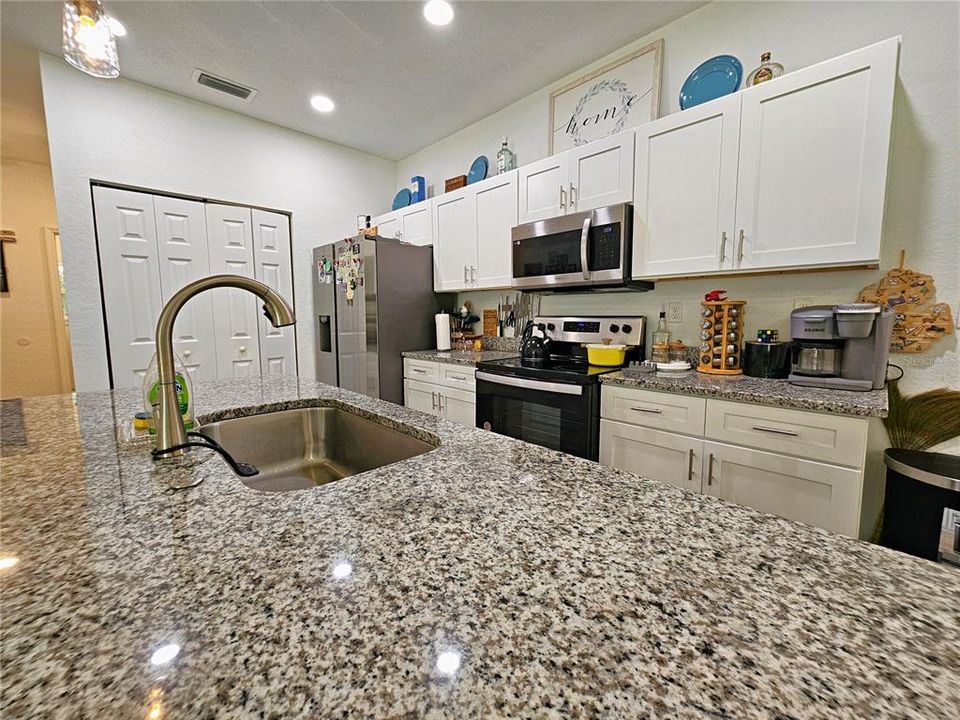 For Sale: $349,777 (3 beds, 2 baths, 1760 Square Feet)