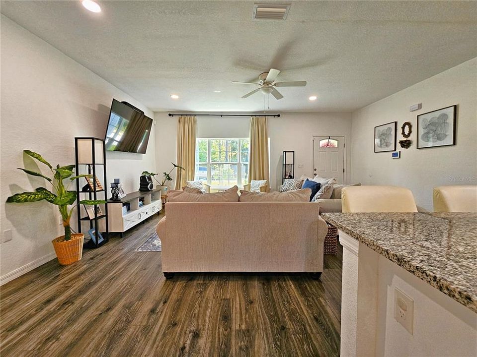 For Sale: $349,777 (3 beds, 2 baths, 1760 Square Feet)