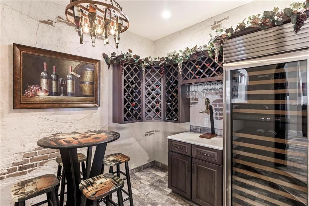 For Sale: $2,795,000 (4 beds, 4 baths, 4463 Square Feet)