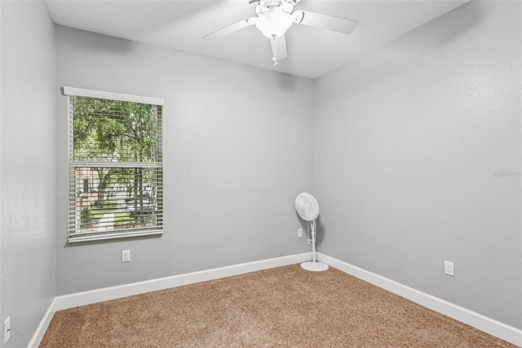 Activo con contrato: $243,000 (3 camas, 2 baños, 1733 Pies cuadrados)