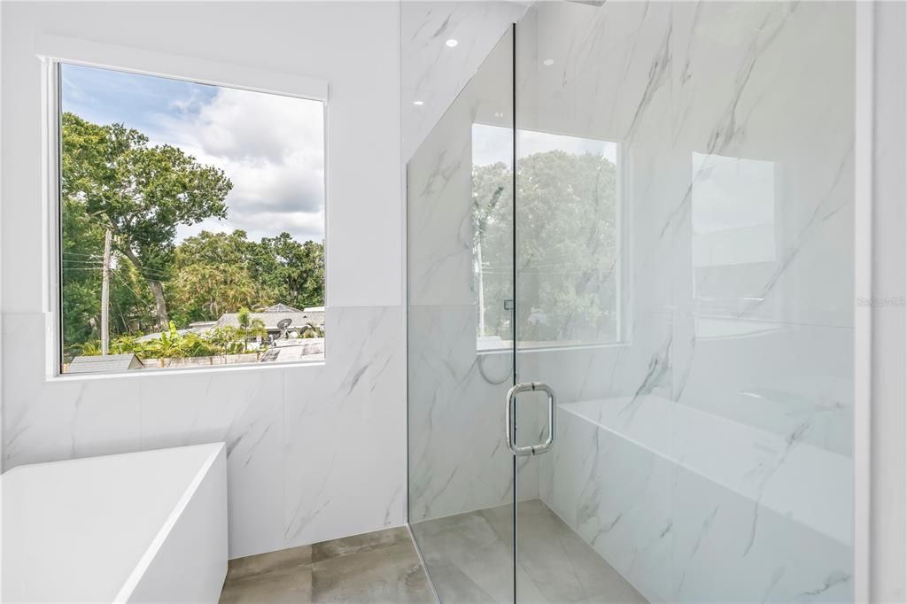 En Renta: $18,500 (6 camas, 6 baños, 3765 Pies cuadrados)