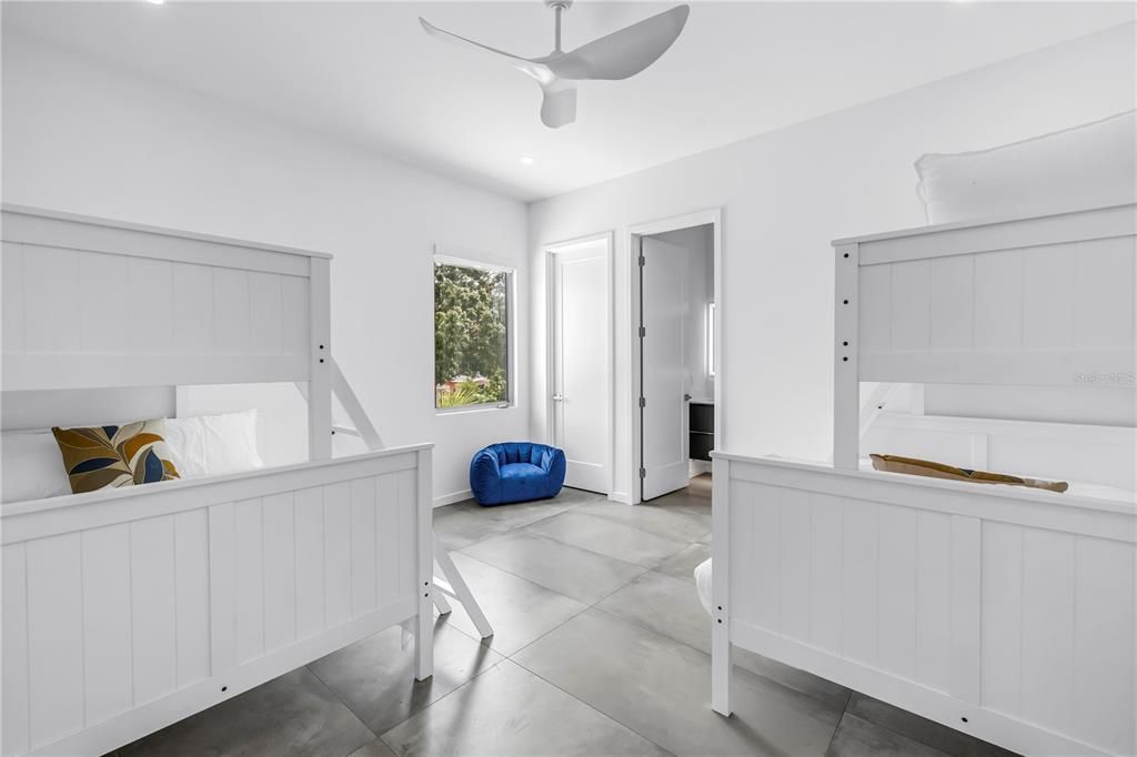 En Renta: $18,500 (6 camas, 6 baños, 3765 Pies cuadrados)