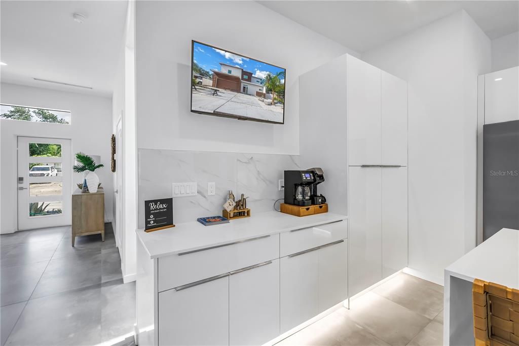 En Renta: $18,500 (6 camas, 6 baños, 3765 Pies cuadrados)