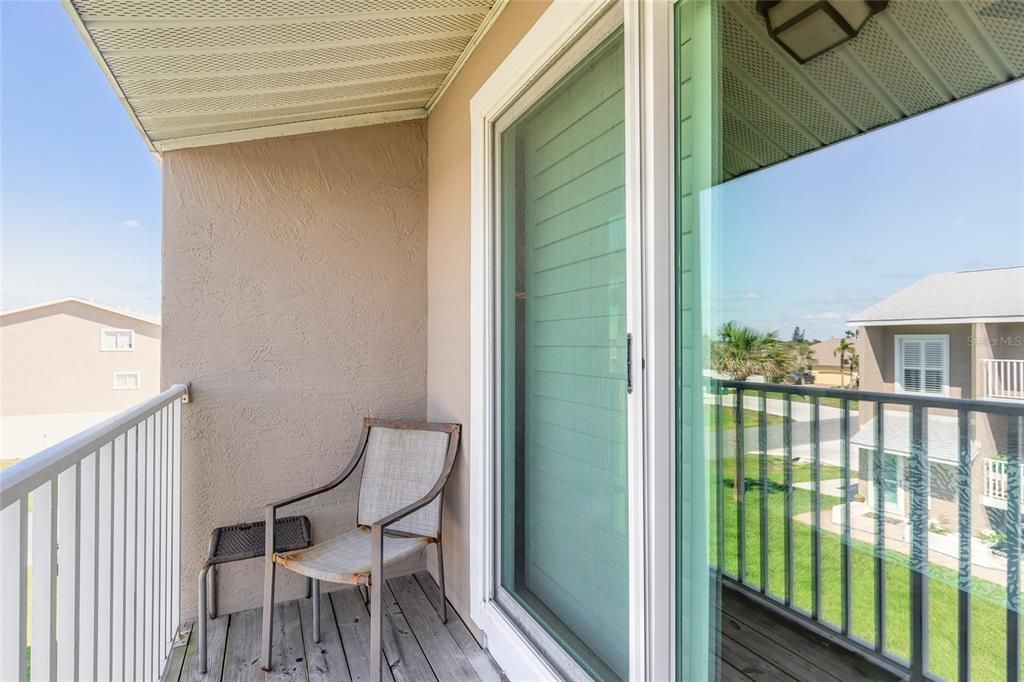 待售: $285,000 (3 贝兹, 3 浴室, 1420 平方英尺)