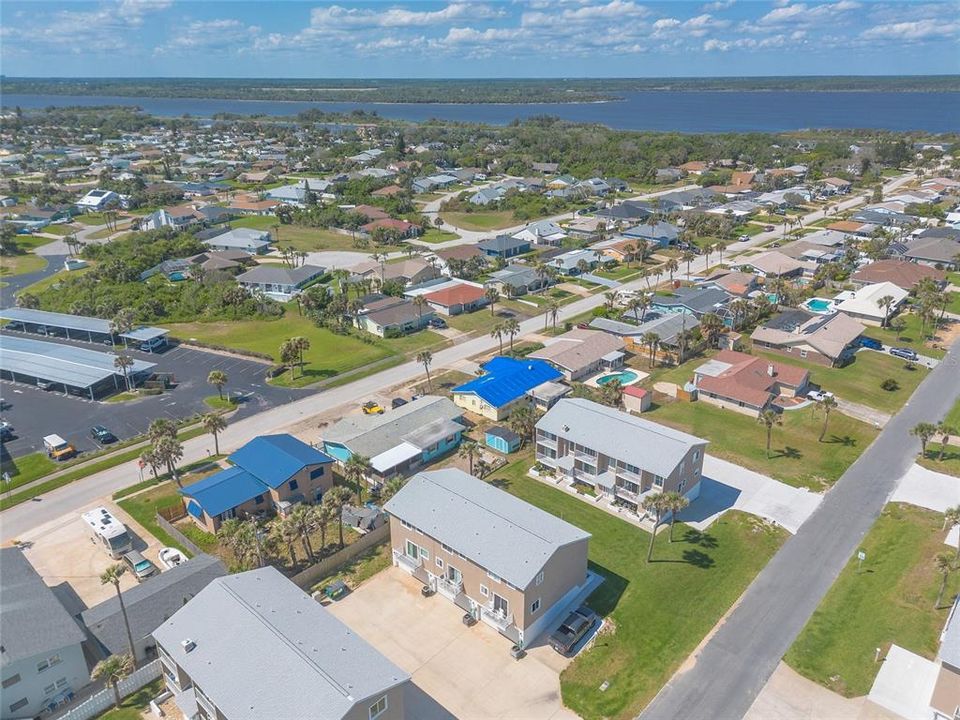 待售: $285,000 (3 贝兹, 3 浴室, 1420 平方英尺)