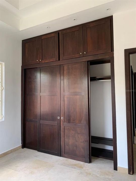 Active With Contract: $379,000 (3 beds, 2 baths, 1800 Square Feet)