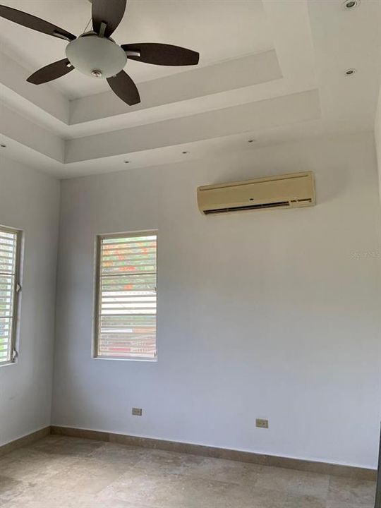 Active With Contract: $379,000 (3 beds, 2 baths, 1800 Square Feet)