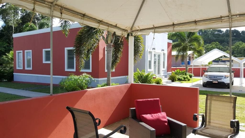 Active With Contract: $379,000 (3 beds, 2 baths, 1800 Square Feet)