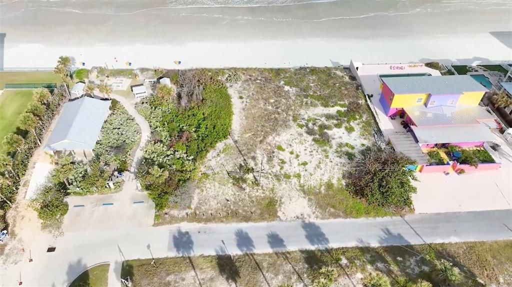 На продажу: $2,400,000 (1.25 acres)