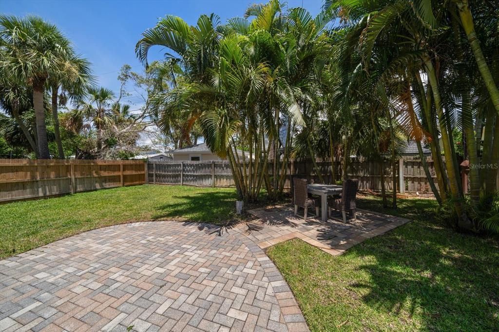 En Venta: $799,000 (4 camas, 3 baños, 1446 Pies cuadrados)