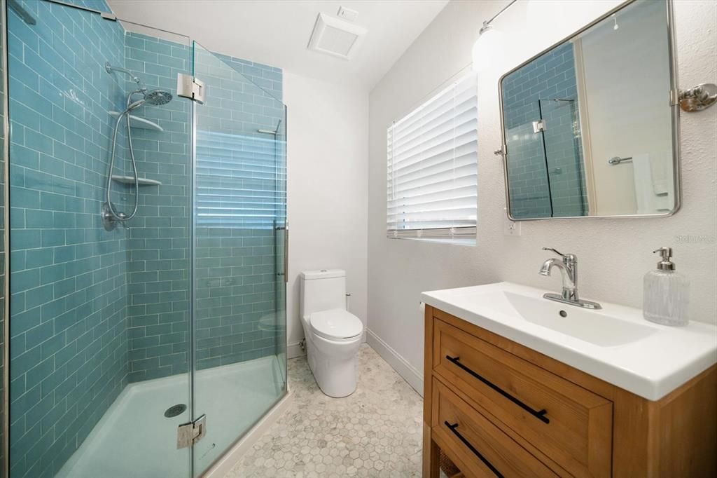 En Venta: $799,000 (4 camas, 3 baños, 1446 Pies cuadrados)