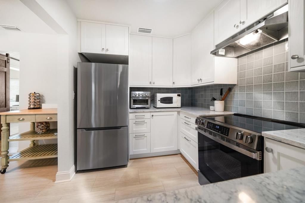 En Venta: $799,000 (4 camas, 3 baños, 1446 Pies cuadrados)