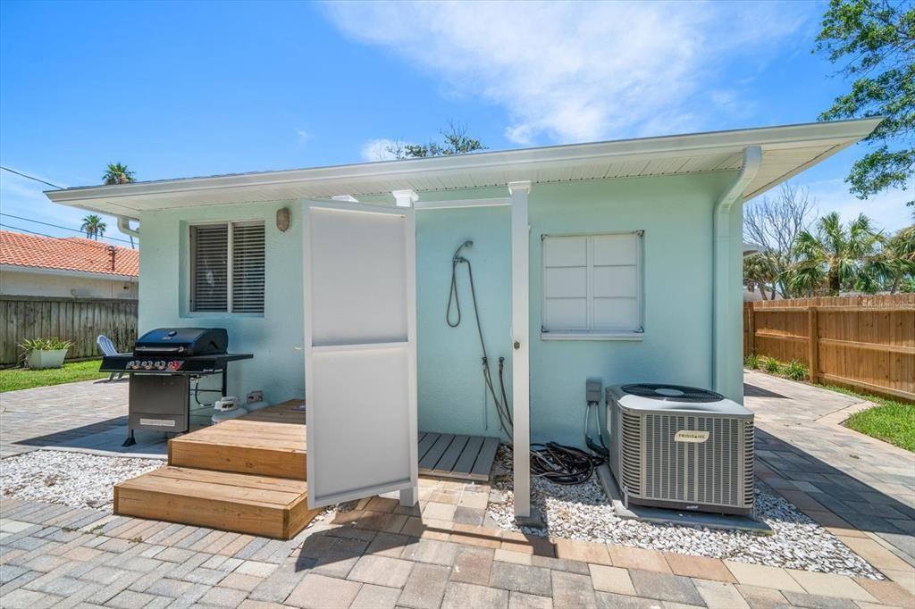 En Venta: $799,000 (4 camas, 3 baños, 1446 Pies cuadrados)