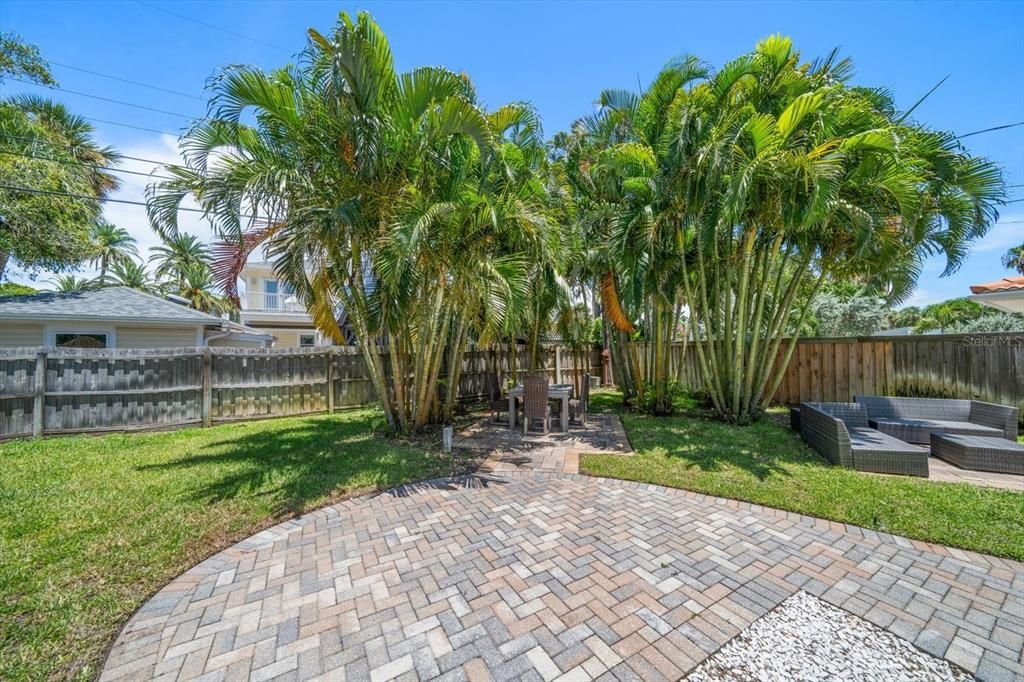 En Venta: $799,000 (4 camas, 3 baños, 1446 Pies cuadrados)