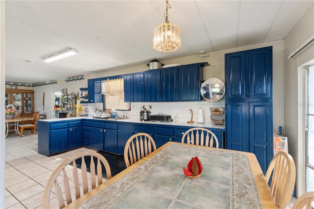 For Sale: $580,000 (3 beds, 3 baths, 1344 Square Feet)