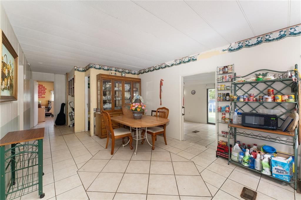 For Sale: $580,000 (3 beds, 3 baths, 1344 Square Feet)