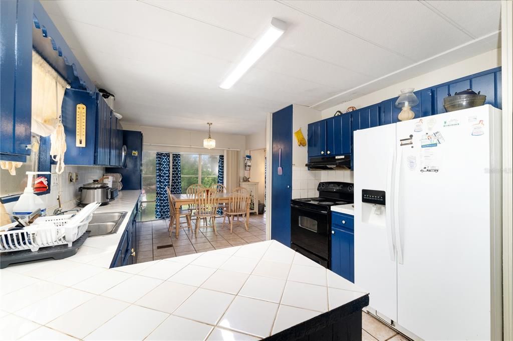 For Sale: $580,000 (3 beds, 3 baths, 1344 Square Feet)