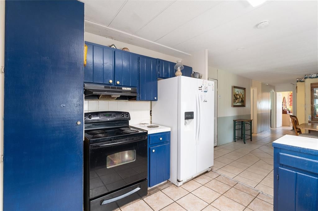 For Sale: $580,000 (3 beds, 3 baths, 1344 Square Feet)