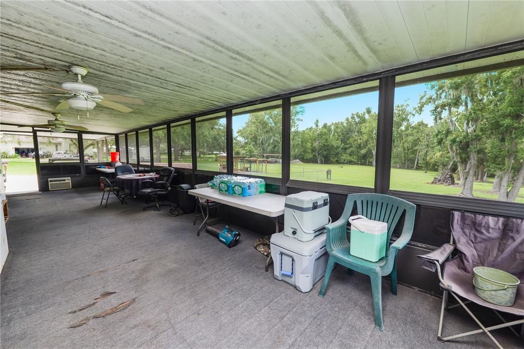 На продажу: $725,000 (3 спален, 2 ванн, 1647 Квадратных фут)