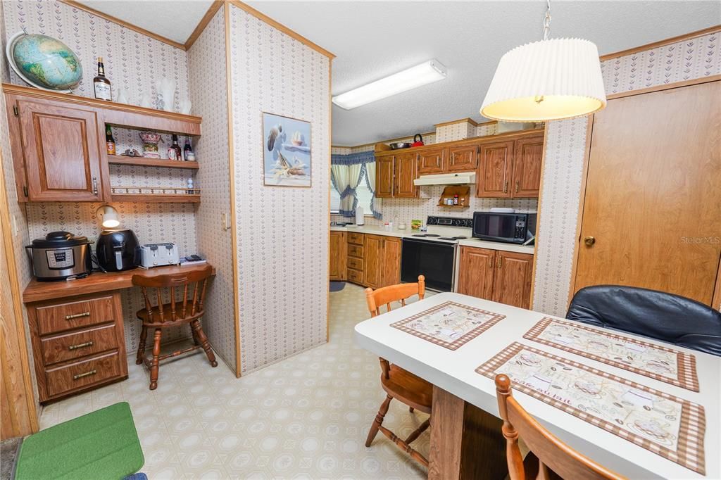 На продажу: $725,000 (3 спален, 2 ванн, 1647 Квадратных фут)