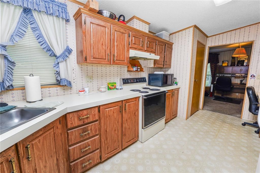 На продажу: $725,000 (3 спален, 2 ванн, 1647 Квадратных фут)