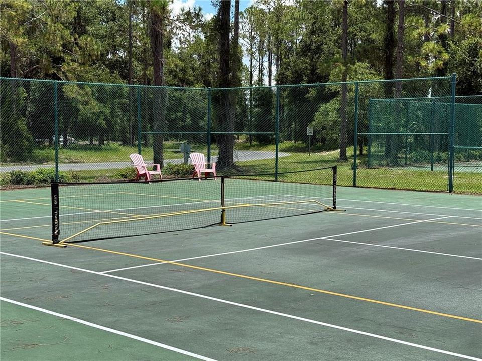 En Venta: $200,000 (16.42 acres)