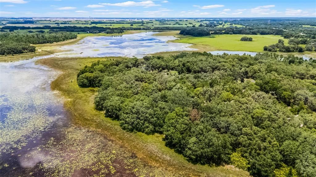 En Venta: $200,000 (16.42 acres)