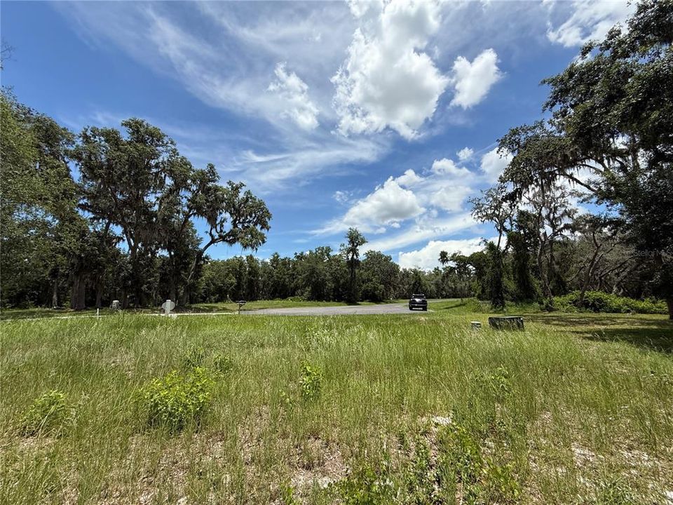 En Venta: $200,000 (16.42 acres)