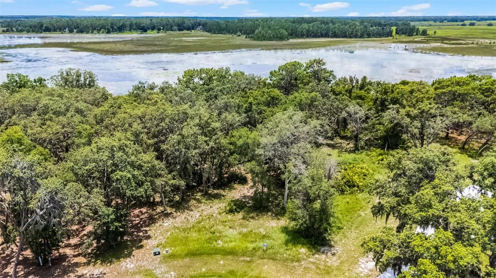 En Venta: $200,000 (16.42 acres)