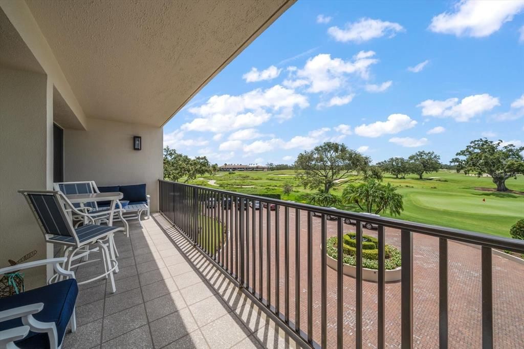 На продажу: $775,000 (2 спален, 2 ванн, 1403 Квадратных фут)