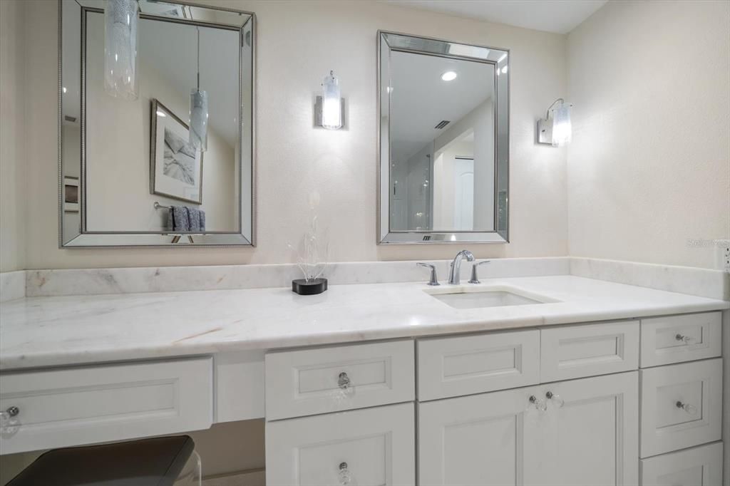 На продажу: $775,000 (2 спален, 2 ванн, 1403 Квадратных фут)