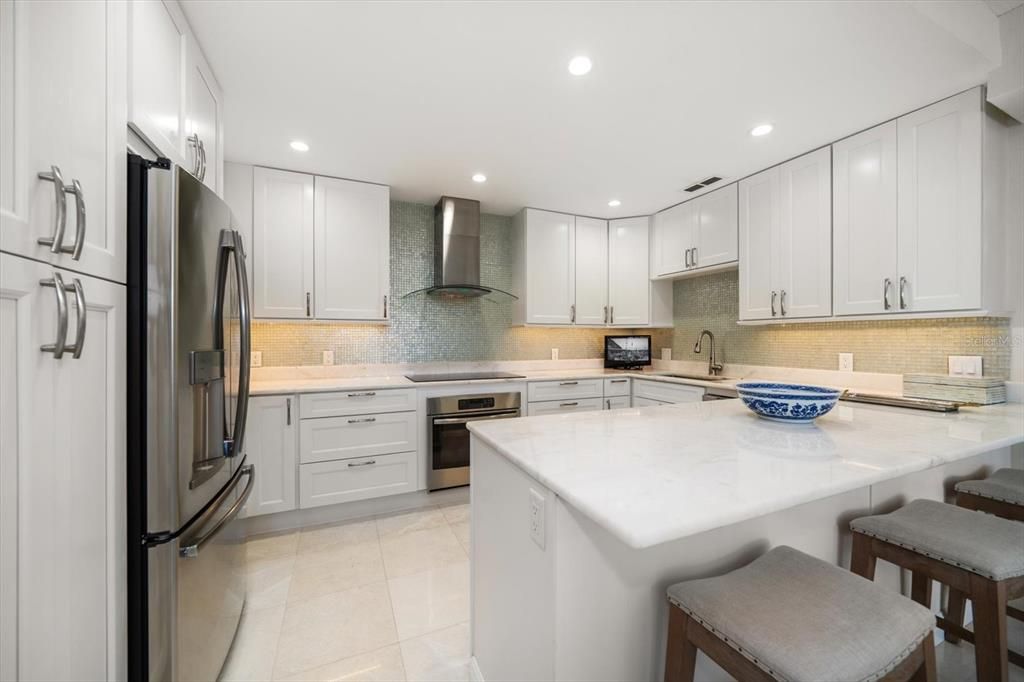 На продажу: $775,000 (2 спален, 2 ванн, 1403 Квадратных фут)