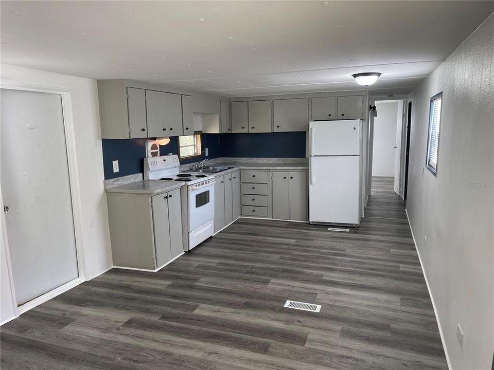 For Sale: $825,000 (0 beds, 0 baths, 3000 Square Feet)