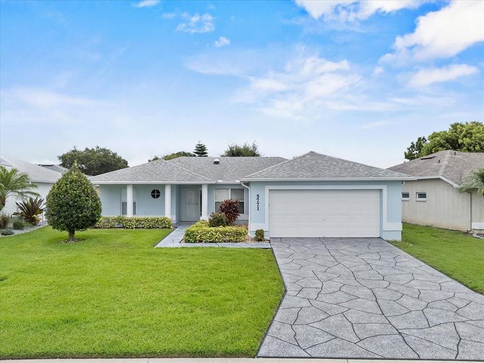 Недавно продано: $259,800 (2 спален, 2 ванн, 1293 Квадратных фут)