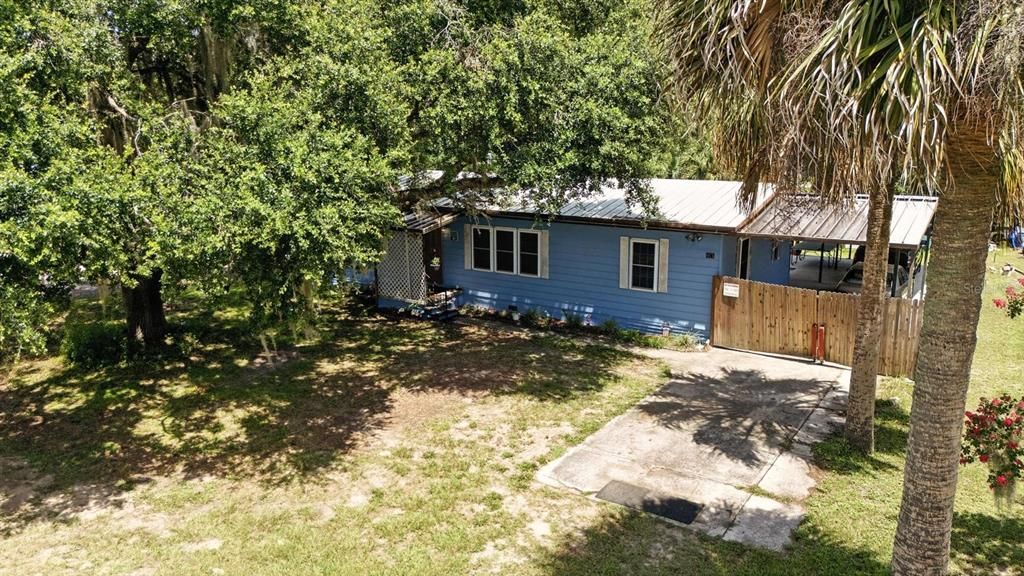 For Sale: $250,000 (3 beds, 2 baths, 1983 Square Feet)