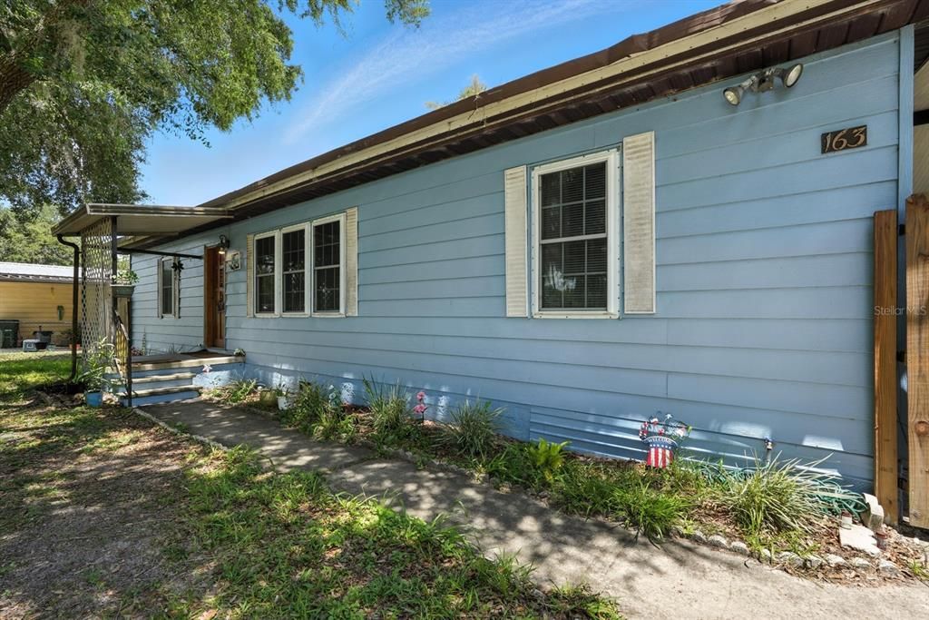 For Sale: $250,000 (3 beds, 2 baths, 1983 Square Feet)